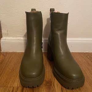 Sam & Libby boots, size 9 color Soldier green